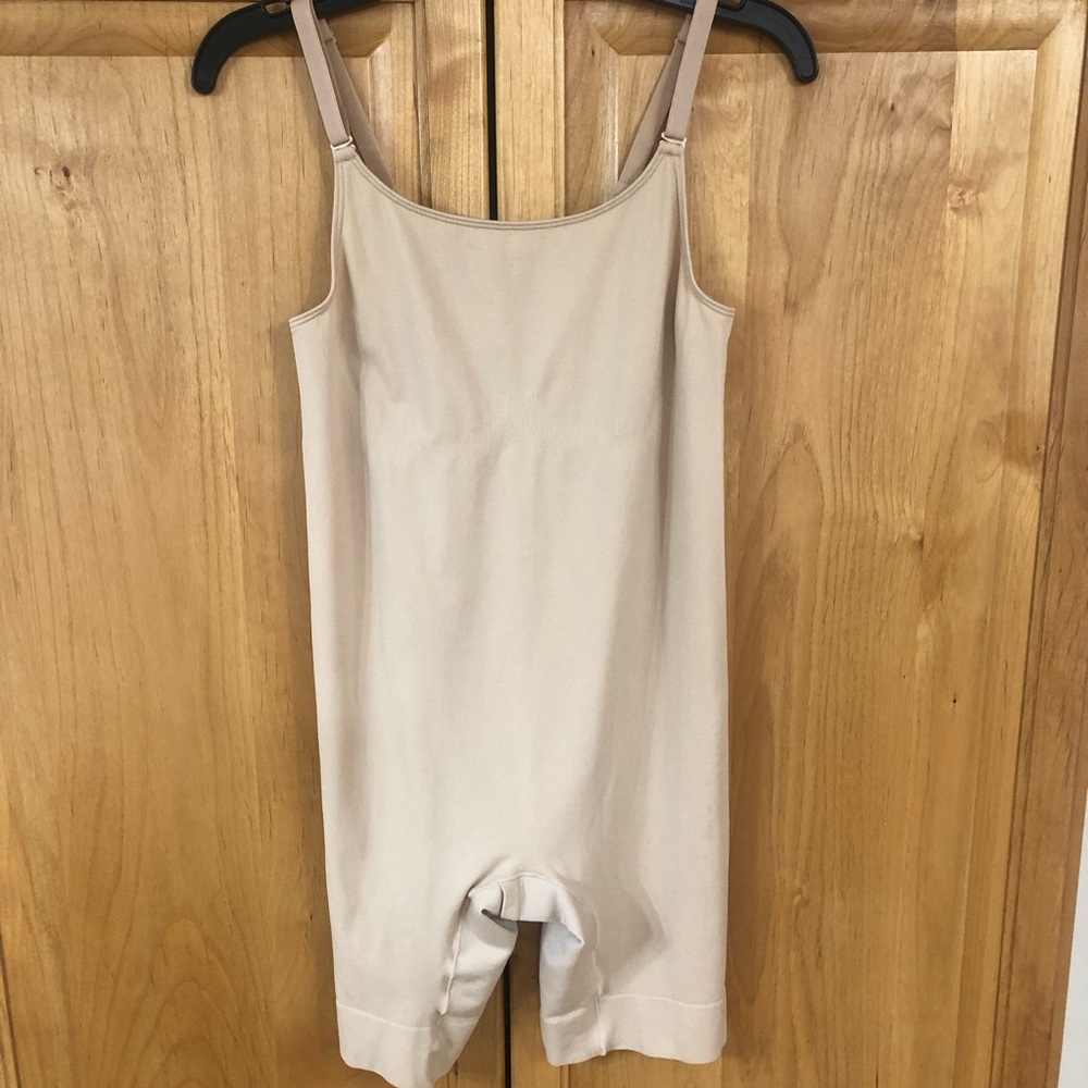 Jockey shapewear One Piece in Beige